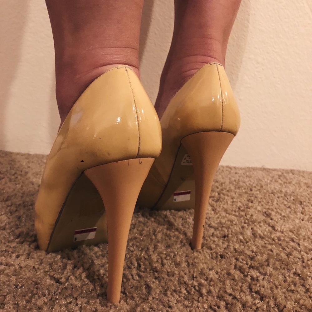 N.Y.L.A Tan High Stilettos - Picture 5 of 6